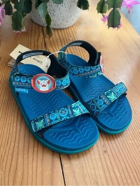 NWT Disney x Native Moana Sandals